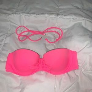 Victoria’s Secret 32B